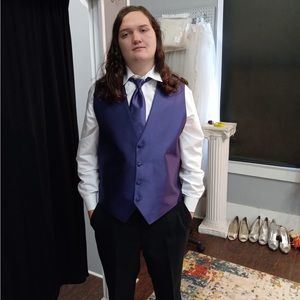 Senior 2024 🥳🥳🥳 ALL SALES GO TO GRADUATION EXPENSES